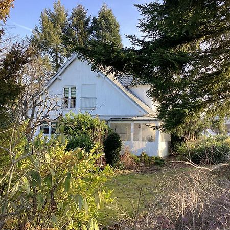 Amselweg Am Waldrand Gelegen Netflix Eigener Carport Uvm Taunusstein Exterior foto