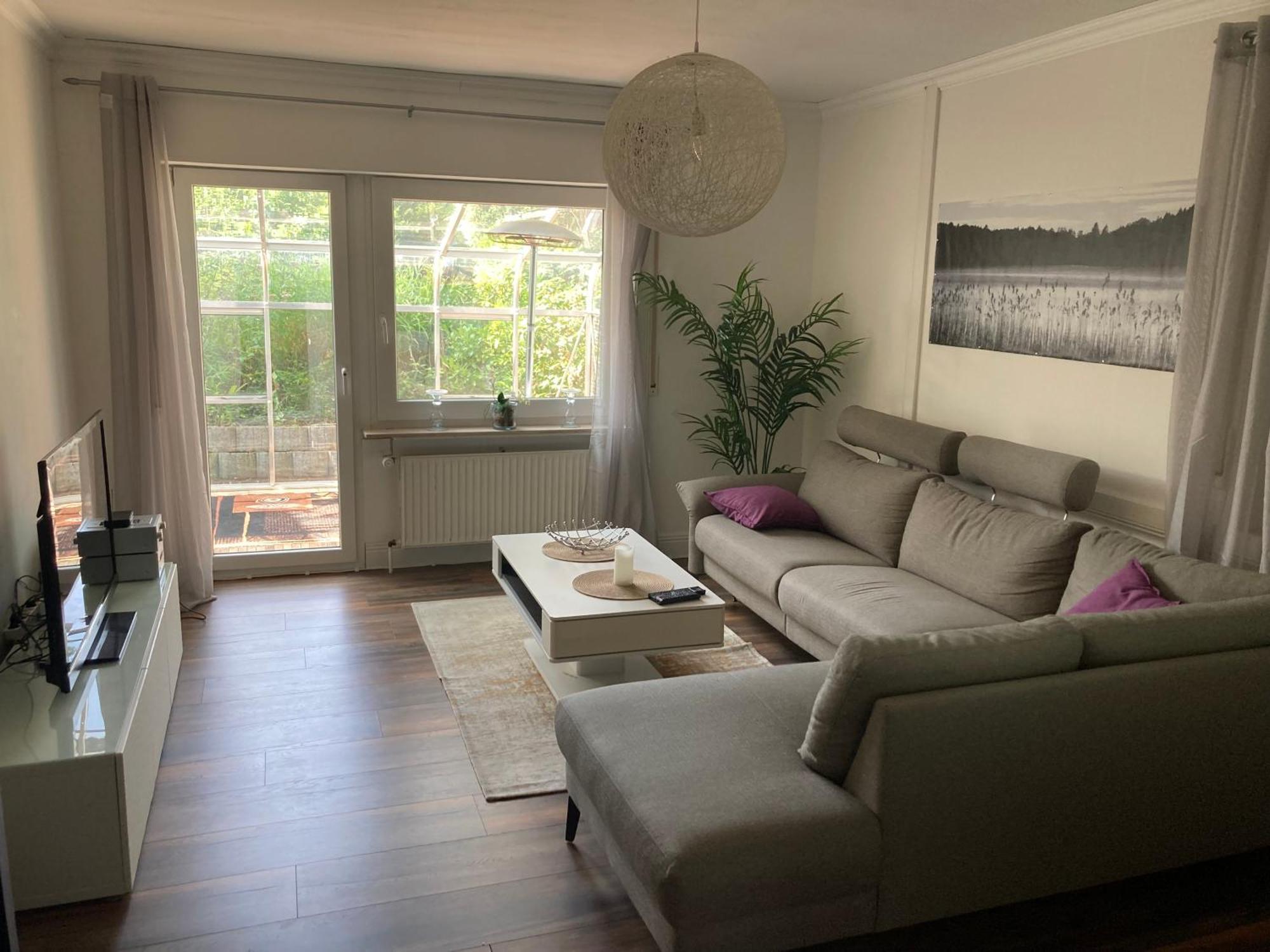 Amselweg Am Waldrand Gelegen Netflix Eigener Carport Uvm Taunusstein Exterior foto