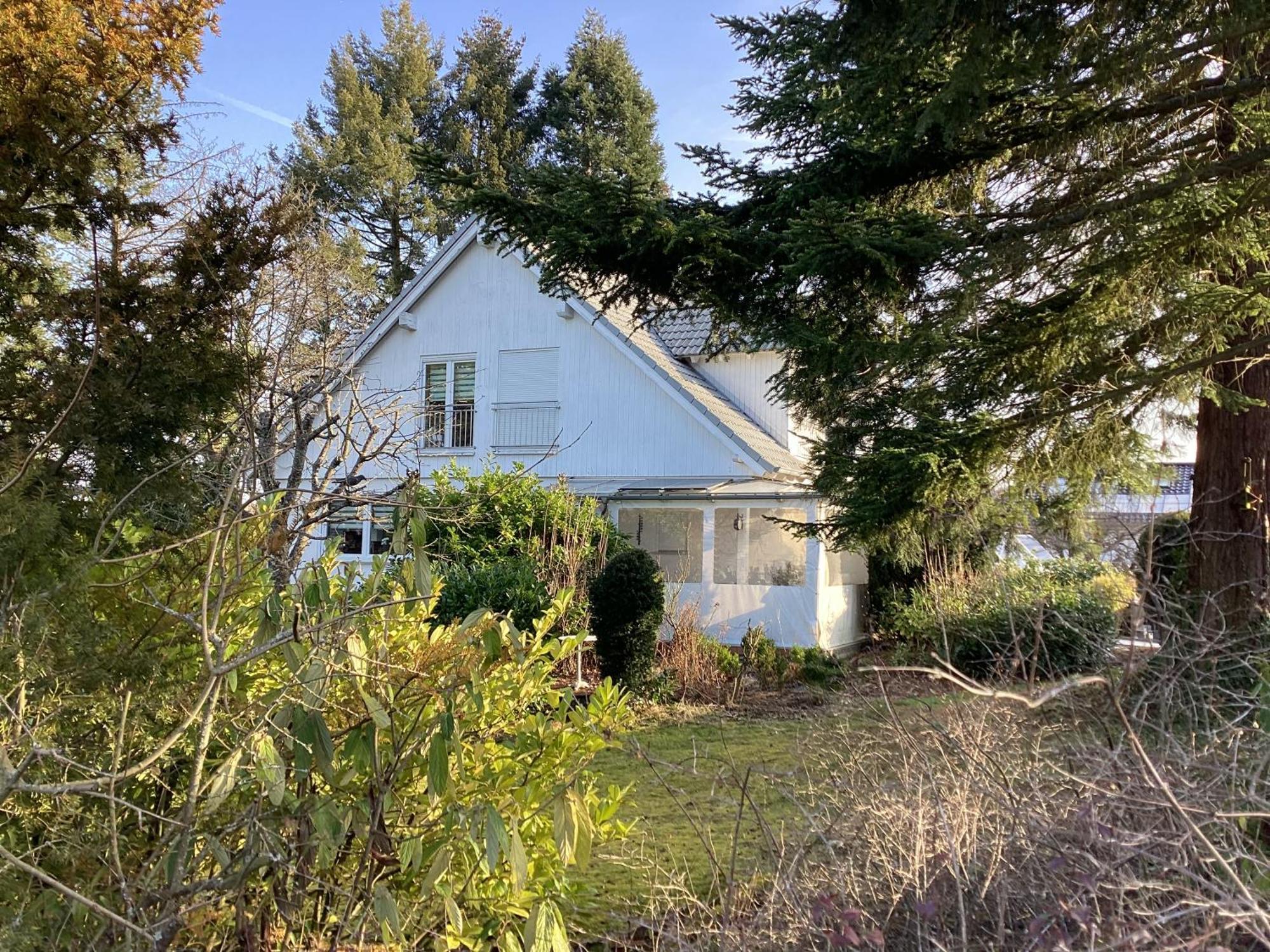 Amselweg Am Waldrand Gelegen Netflix Eigener Carport Uvm Taunusstein Exterior foto